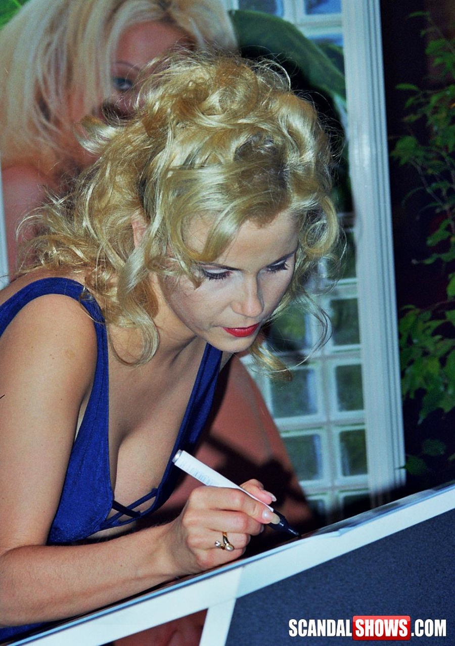 Sexy shaped blonde hotties exposing their yummy goods in tight outfits. Tags: Reality, public, big boobs. - XXXonXXX - Pic 2