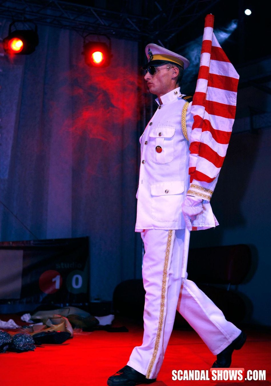 Awesome sexy hotties playing with their shaved pussies on the stage. Tags: Public, reality, insertion, naked girls. - XXXonXXX - Pic 10