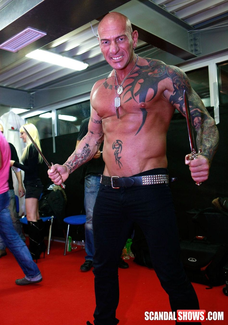 Look at that sexy chicks exposing all they got in the public. Tags: Big boobs, naked girls, reality. - XXXonXXX - Pic 1