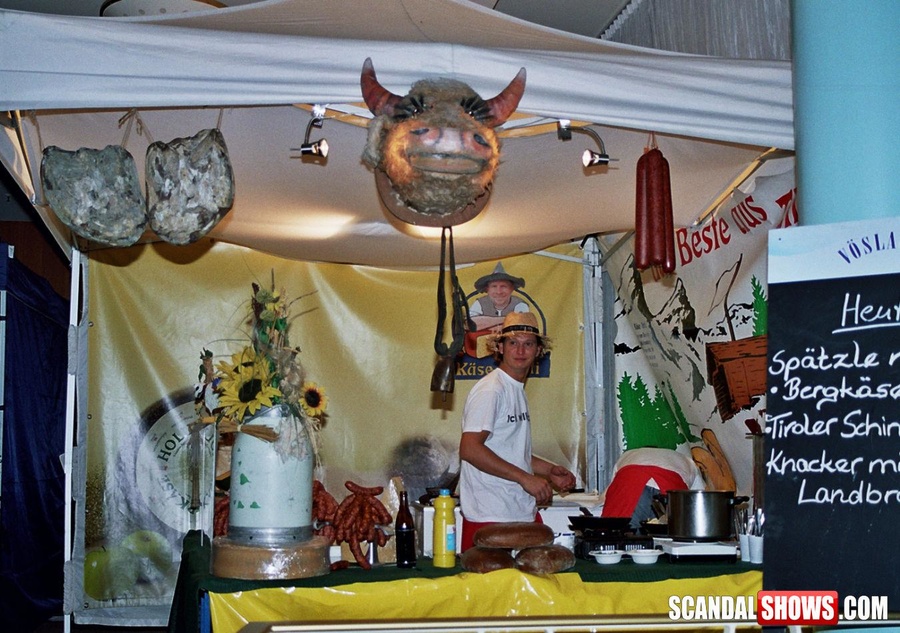 Sex starving pretty chicks enjoying dildos on their pussies. Tags: Reality, naked girls, public. - XXXonXXX - Pic 12