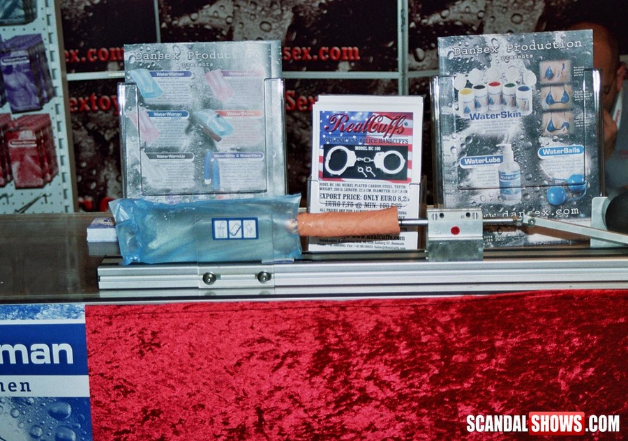 Sex show naughty chicks enjoying pussy licking and toying. Tags: Naked girls, public, insertion, reality. - XXXonXXX - Pic 2