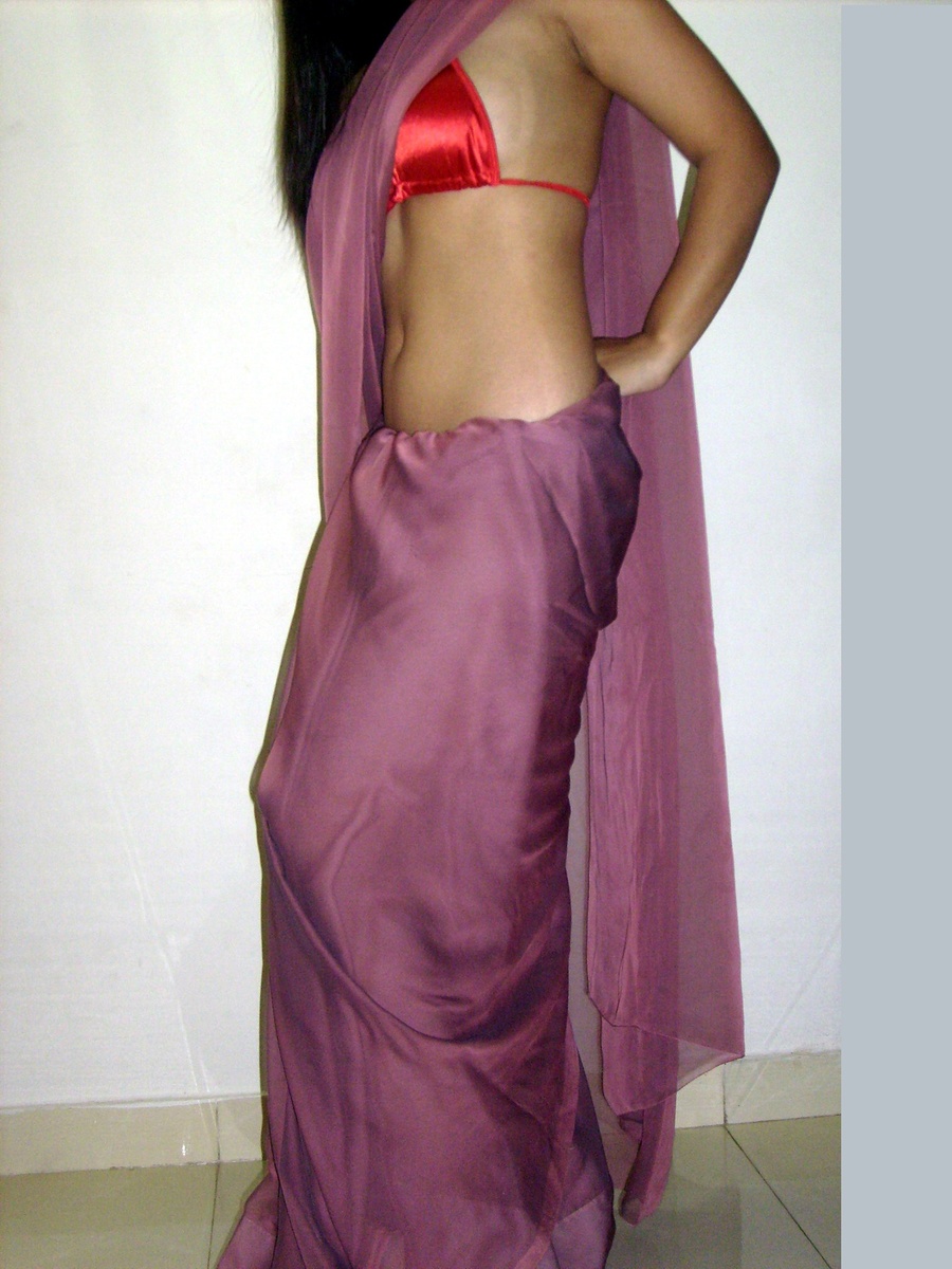 Gorgeous indian babe in sexy red bra teasingly dancing on a cam. - XXXonXXX - Pic 2
