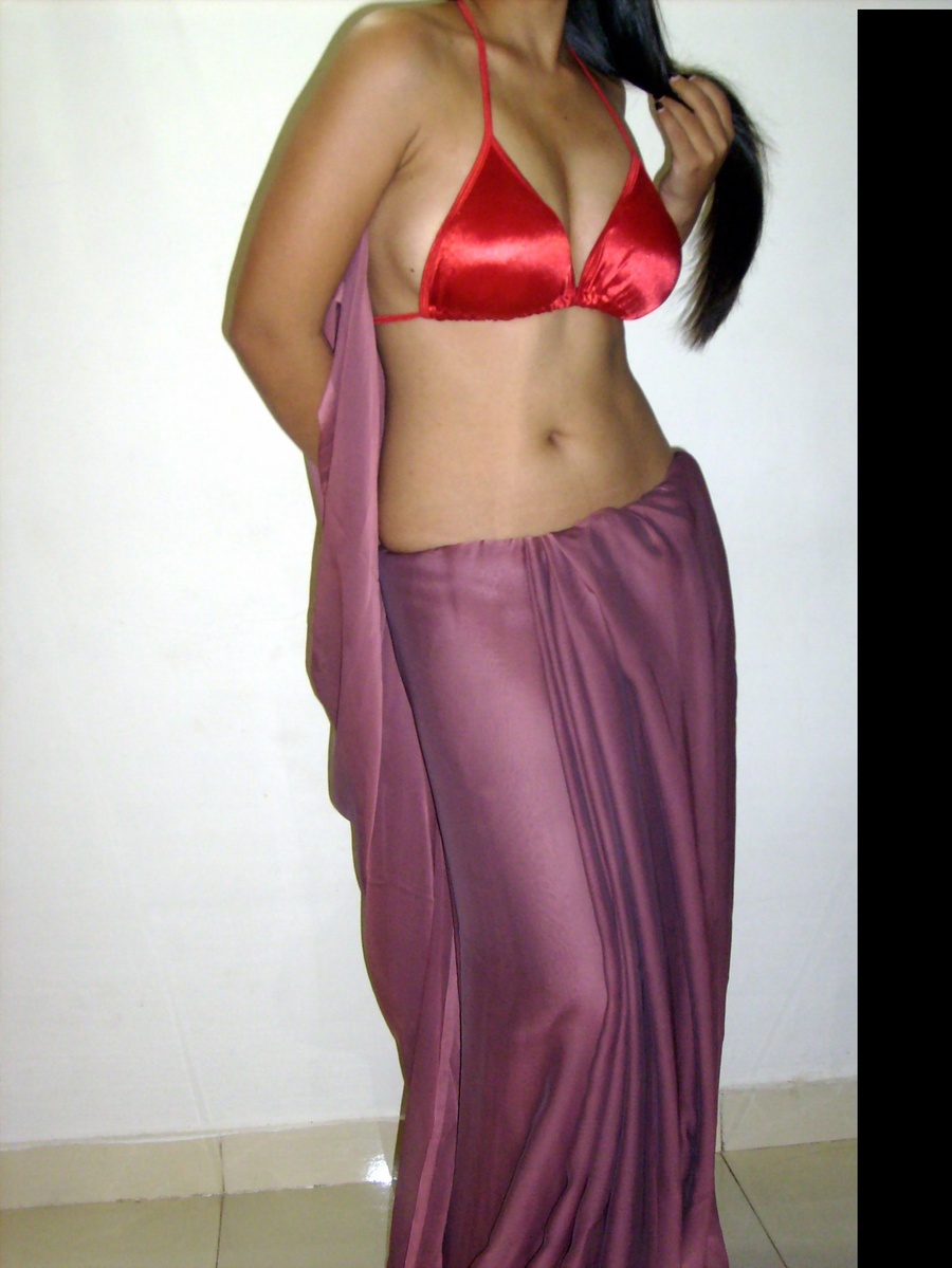 Gorgeous indian babe in sexy red bra teasingly dancing on a cam. - XXXonXXX - Pic 9