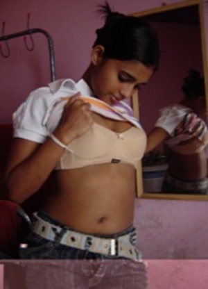 Hot amateur pics of stunning indian cutie in white undies posing. - Picture 2