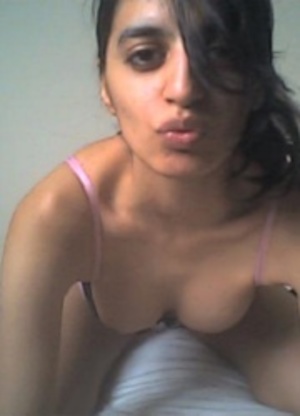 Dark haired indian babe undressing and posing in pink undies. - Picture 6