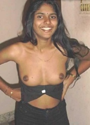 Indian young stunner taking off her black bra just to show you her sexy tits. - Picture 8