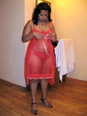 Shaved pussy indian plumper slips out her sexy pink lingerie. - XXXonXXX - Pic 7