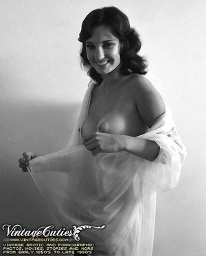 Black and white vintage erotica pictures - Picture 3