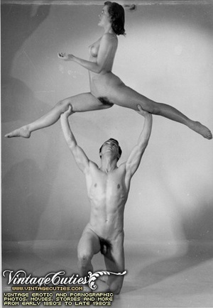 Free vintage sex pictures of stretchy co - Picture 2