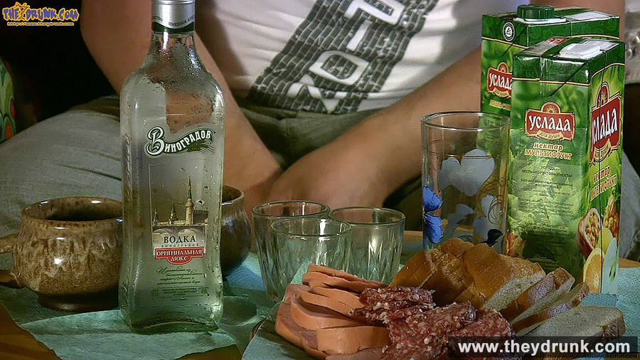 Guy and two girls threesome oral sex and fuck - XXXonXXX - Pic 1