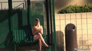 He gave her phallus-shaped dildo and had the fastest nude in public disappearance! - Picture 3