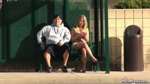 He gave her phallus-shaped dildo and had the fastest nude in public disappearance! - Picture 11