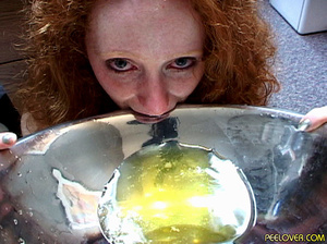 This can’t be done in a different way except for pouring all your pissing in bowl! - XXXonXXX - Pic 11