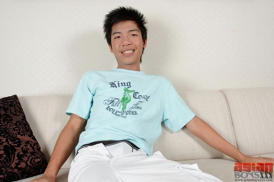 Posing all alone and exposing his magnificent free xxxgay charms! - XXXonXXX - Pic 8