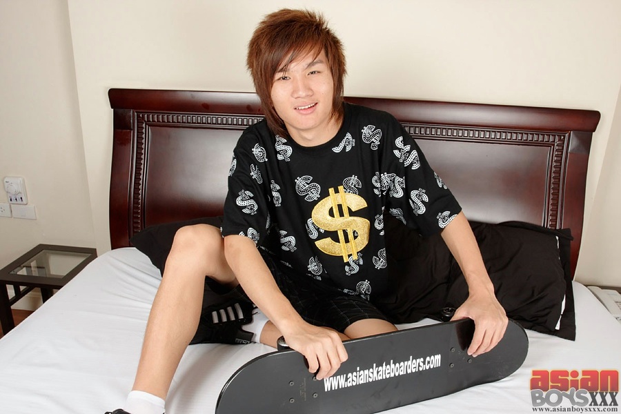 One more example of gay love to oneself and tense spud-draining - XXXonXXX - Pic 1