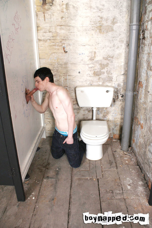 Come on! What is sticking out of that gay boys glory hole?! - XXXonXXX - Pic 4