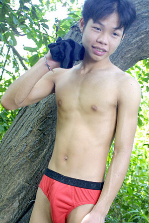 Thai jungles hide this couple of sissy gay xxx lovers from the whole world… - XXXonXXX - Pic 3