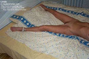 Horny blonde girl Linda gets tied spread - Picture 9