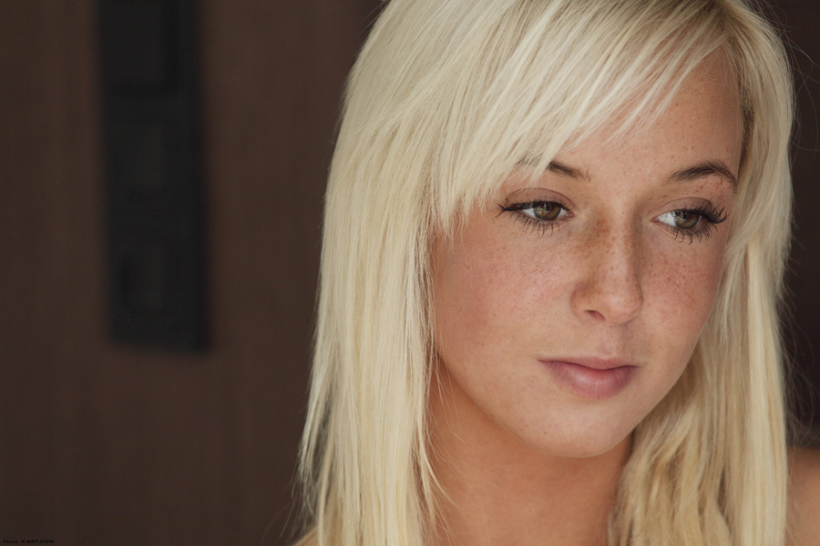 Little erotic blonde teen spreading her pus - XXX Dessert - Picture 11
