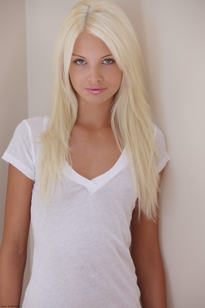 Adorable small tits blonde in in white e - Picture 11