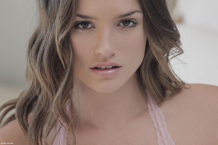 Apple butt teen brunette reveling her goods - XXX Dessert - Picture 12