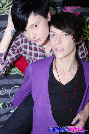 These emo nasties are loving each other and making that really hard gay men things! - XXXonXXX - Pic 4