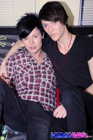 These emo nasties are loving each other and making that really hard gay men things! - XXXonXXX - Pic 5