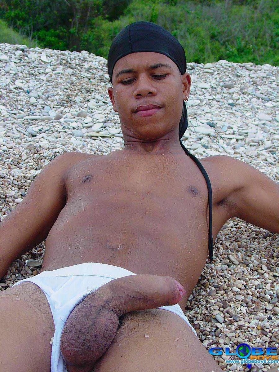 I go far explaining all that and advertising my personal gay videos! - XXXonXXX - Pic 3