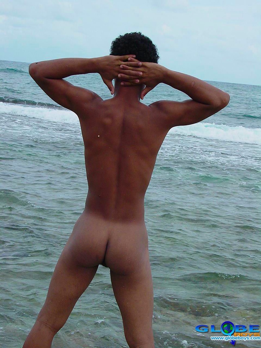 Come on, just doing exercises with his own gay pictures thing! - XXXonXXX - Pic 13