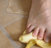 Naked sex hungry girls willingly exposing their perfect feet on a cam.