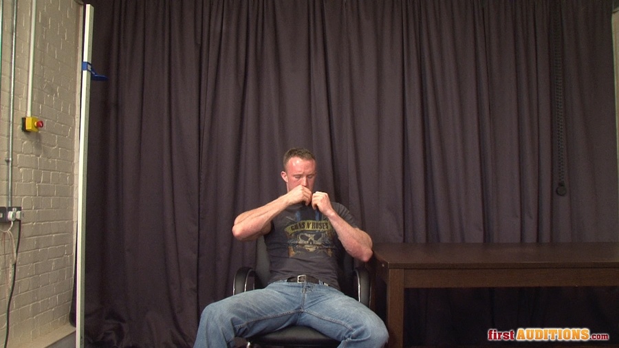 Sex starving gay boy slips out his clothes  - XXX Dessert - Picture 2
