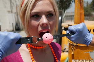 Bitch gets ball gagged and fucked by dil - XXX Dessert - Picture 2