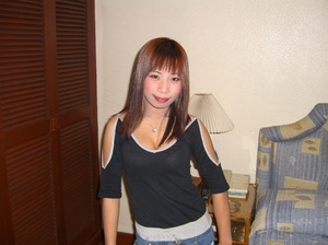 Her Asian teen splendor strikes the eye from the very … - Picture 6