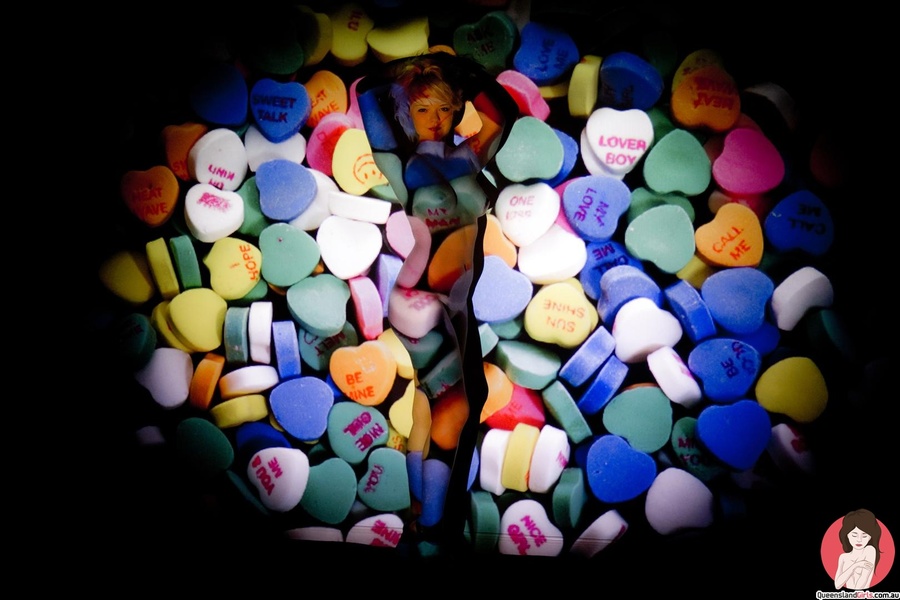 Sexy blonde teen posing naked for beautiful - XXX Dessert - Picture 7