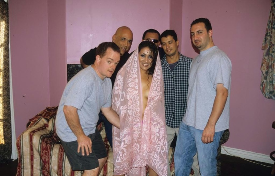 Indian Chick Gives Blowjob Fucked In Gangba - XXX Dessert - Picture 2