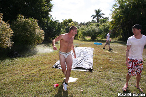 Gay students having fun at a cool outdoor fucking party - Picture 3
