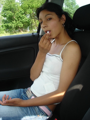 Teen Anshika In Car 2 - Picture 16