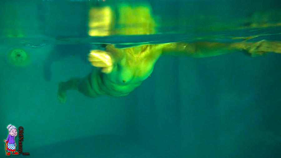 Rejuvenate yourselves with green girlies licking off your mature ladies holes. - XXXonXXX - Pic 16