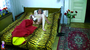 What’s better for mature milf: alive male cock or electric vibrator??? - Picture 1