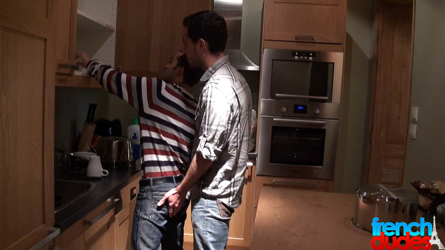 Two dudes got horny when cooking together a - XXX Dessert - Picture 8