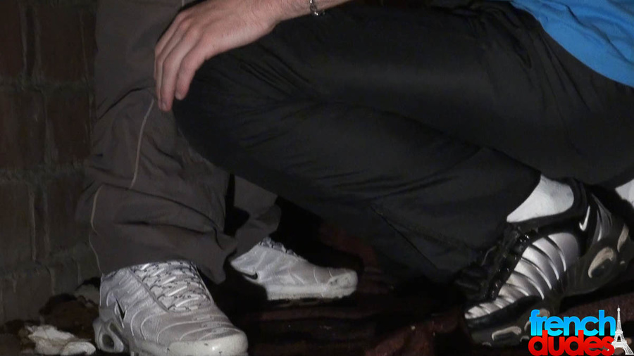 Horny guy in white cap rimming badly from b - XXX Dessert - Picture 2