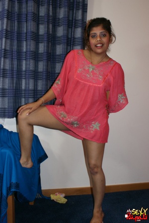 Wild Indian chick in pink dress takes it off to stay nude on cam - XXXonXXX - Pic 6