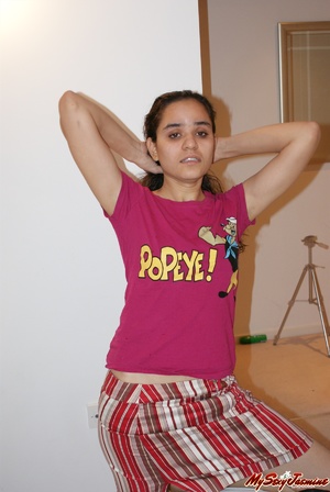 Cool Indian teen in pink T-shirt is ready to get naked to demonstrate her fresh body - Picture 4