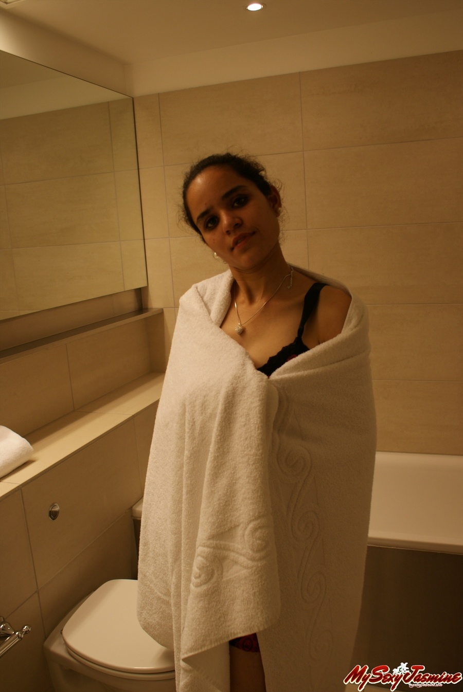 Ponytailed Indian whore in pink baby-doll exposing her nice body in the bathroom - XXXonXXX - Pic 11