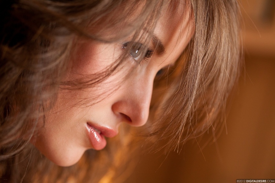 Hot chick in a white bra and stockings tryi - XXX Dessert - Picture 10