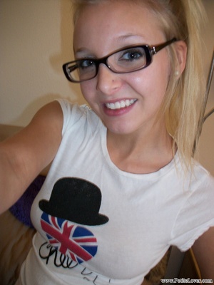 Blonde teen in a white T-shirt and strip - Picture 4