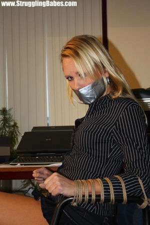 Gagtaped blonde secretary gets bond to h - Picture 6