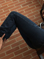 Hot latina gal in sunglasses and jeans - Picture 4