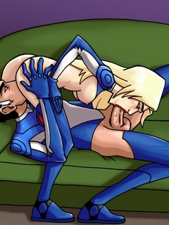 Bodacious Invisible Woman spreads her legs for all - Picture 2