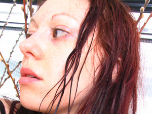 Gloom emo girl with pink hair and pierced nose and lip shot herself on her camera - Picture 4